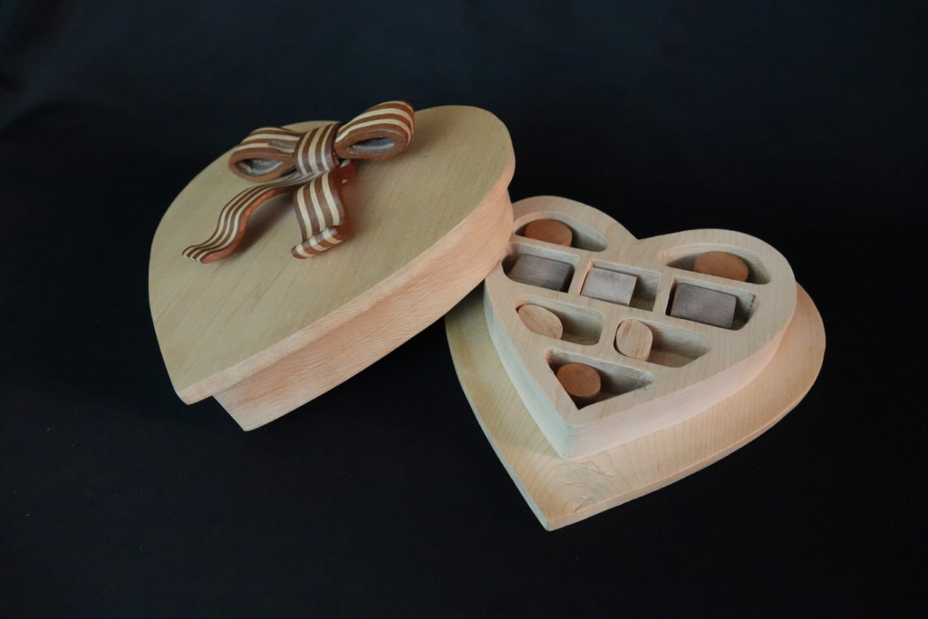 valentine's keepsake box